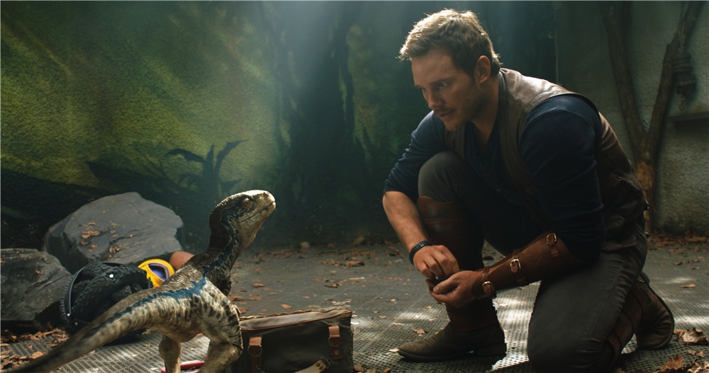 《侏罗纪2》超级碗曝新预告 “暴虐迅猛龙”将亮相