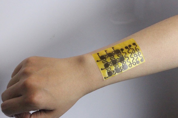 科学家研制出可100%回收的电子皮肤：可自我修复