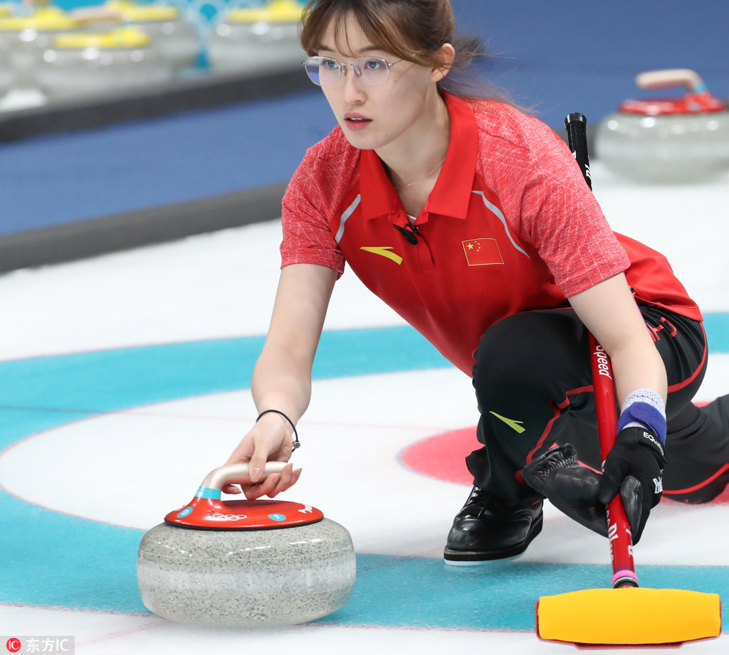 女子冰壶-中国队状态极差提前认输 5-12惨败韩国队