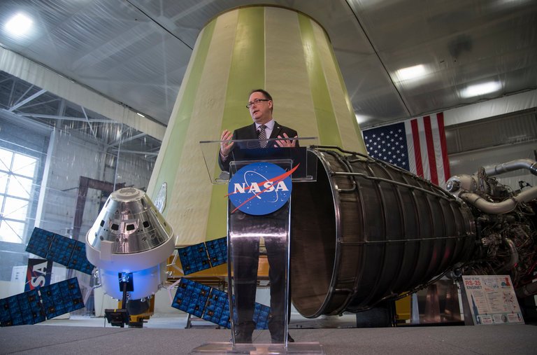 NASA代理局长宣布将退休 尚无接替者