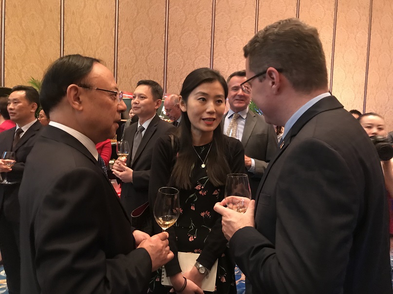 波兰驻成都总领事馆举行波兰共和国国庆招待会