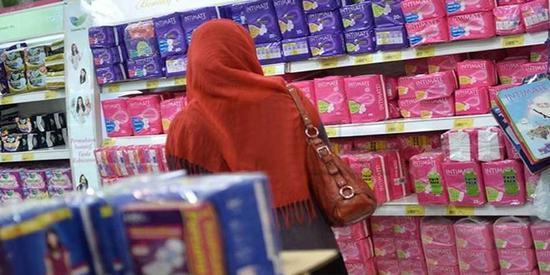 印度取消卫生巾税 女议员：行动太迟缓
