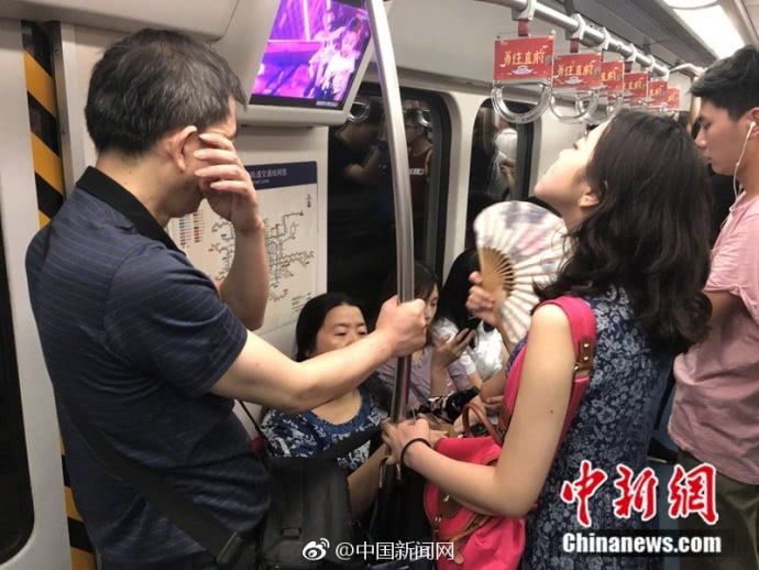 桑拿天北京地铁1号线空调长期失灵？＠北京地铁 回应