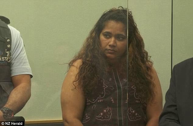 新西兰恶母强迫15岁女儿卖淫千次获刑:一天接客5次