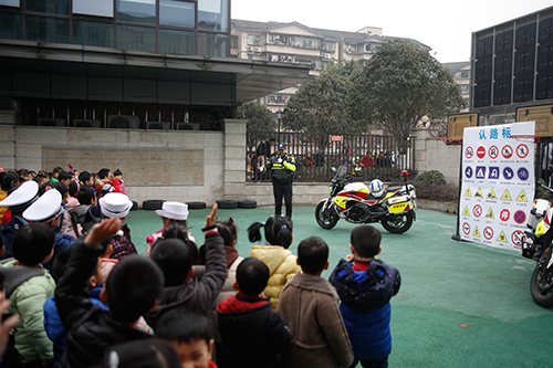 交通安全情景剧短剧本,交通安全情景剧短剧本小学生