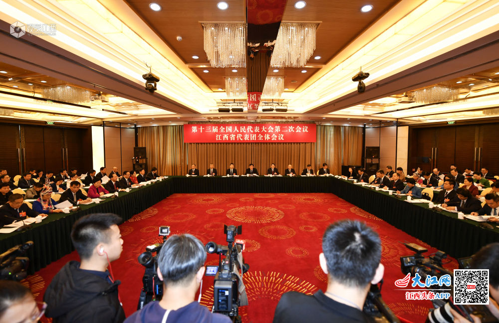 2019全国两会:江西省代表团举行中外记者开放日