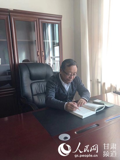 李希贵学校管理沉思录_ 生命化教育理念 _陈希良 教育管理故事 