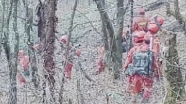 轰燃瞬间，他拍下30名灭火英雄逆行的最后背影