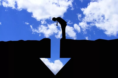 19年下半年经济_...色 1904丨经济触底企稳,有色金属行业景气度回升