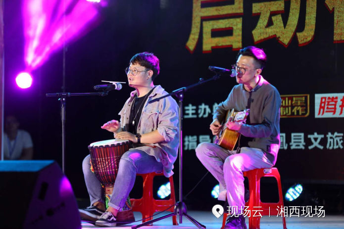 中国好声音最火的歌曲最震撼十首 902d8562db77d1c_size73_w695_h463.jpg