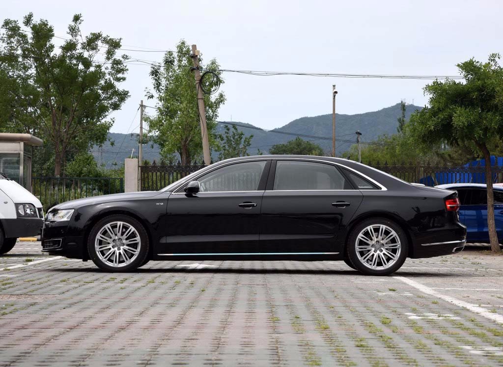 mpv 新能源  阅读全文        近日,上海爱众平行进口车有16款奥迪a8l
