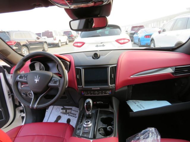 17款玛莎拉蒂莱万特3.0T现车颜色齐全-图9