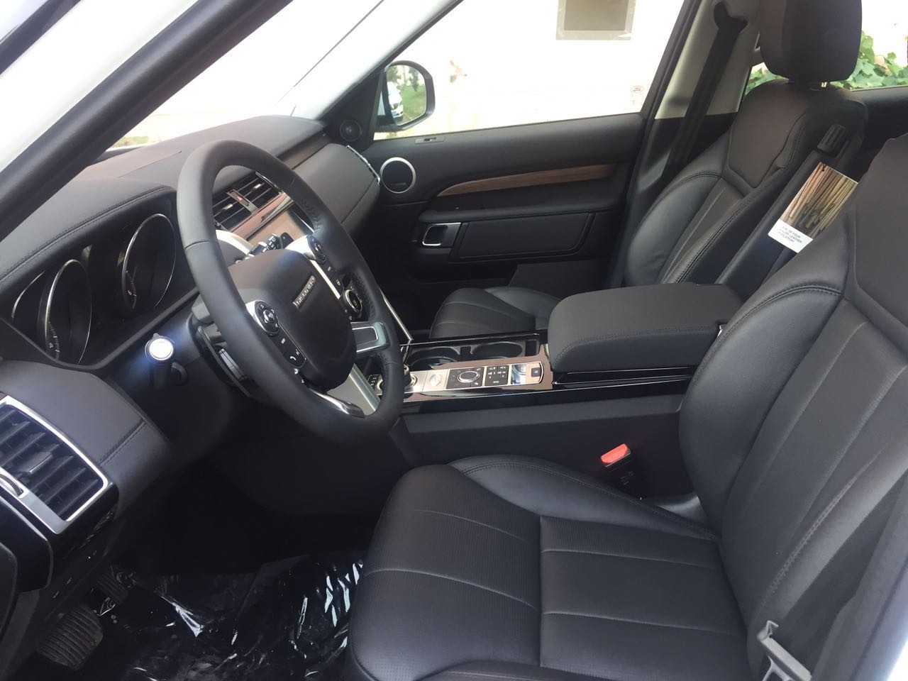 路虎加版发明五现车到店最低售价68万起售