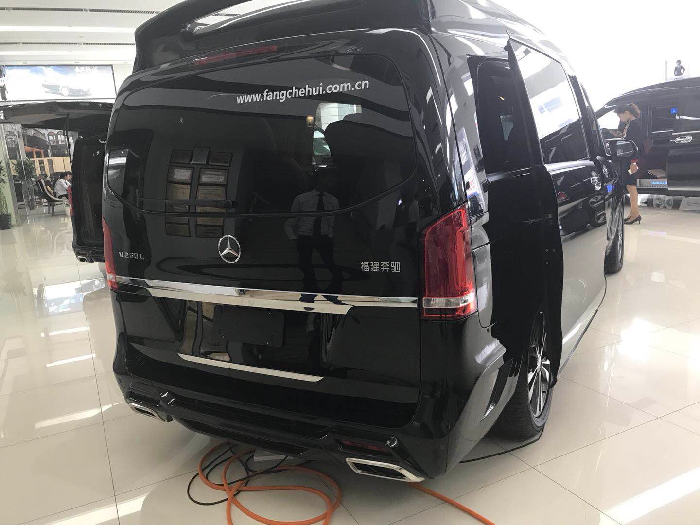 奔驰V260尊贵加长版豪华改装升级内饰_凤凰网汽车_凤凰网
