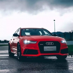 经程丛夫的指点 我开RS6跑了全场最快