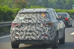Jeep指南者继任车型最新谍照 年内发布