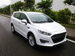 力帆轩朗无伪装实车图曝光 或12月上市