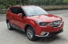 海马S3内饰谍照曝光 配大屏/或2017年上市