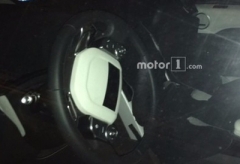 全新路虎发现内饰首曝 月底全球首发