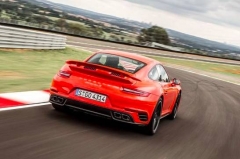 你知道保时捷现役最快的5台车都是谁吗？