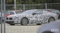 宝马8系谍照曝光 与7系同平台/2019年亮相