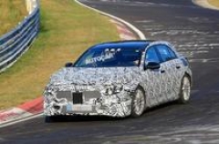 新奔驰A级谍照曝光 车内空间远超现款