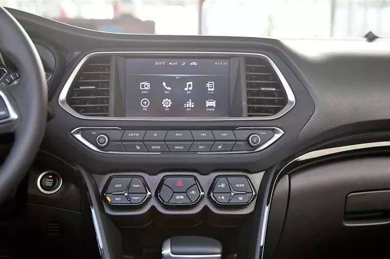 这款月销3W+的国产SUV 真的是10万级最好的