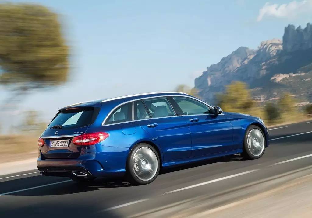 旅行车有哪些优点 8de0d6da00062600.jpg