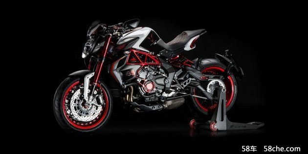 奥古斯塔-汉米尔顿限量版 飞肯摩托首发