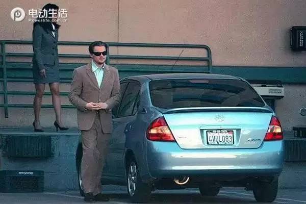 究竟因为啥?谁会买插电混动的豪车