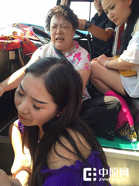 张瑞琦救助东北大妈