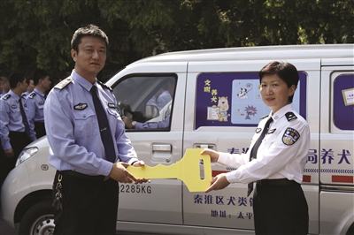 斑点狗这么凶?耳小是剪的造型? 为给杜高混