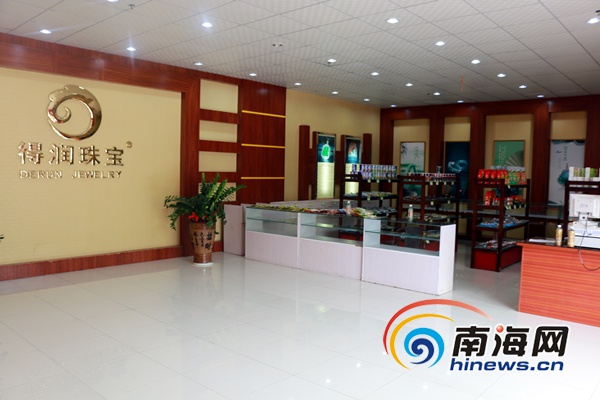 6000平米珠宝店藏身不起眼特产店后 三亚得润