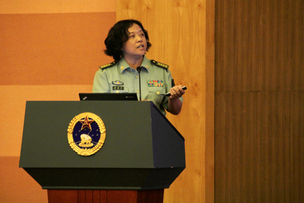 周建华研究员作《北斗服务性能与发展》报告。刘国辉摄