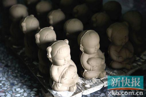 ■“泥翁仔”半成品。