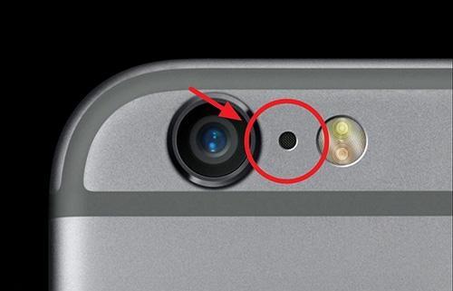 苹果手机摄像头旁边的小黑点竟然是干这个用的