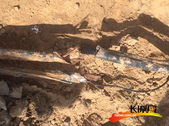 张家口机场供电和通信路线遭受破坏 机场已报