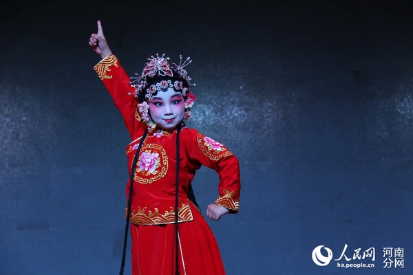 展演现场，选手们技惊四座