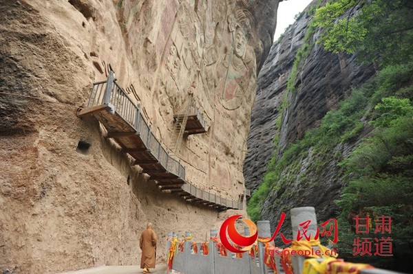 武山拉梢寺摩崖大佛 呼双鹏 摄