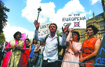 英国逾百万人签名请愿重新公投