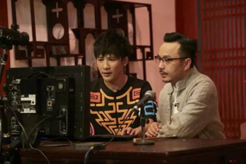 乐的《十三亿分贝》还要撬一撬网综直播的新大陆