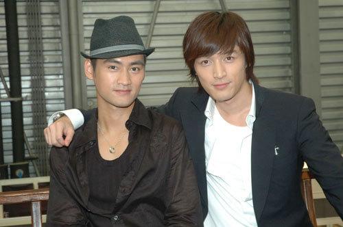 袁弘和胡歌。 图片来源网络