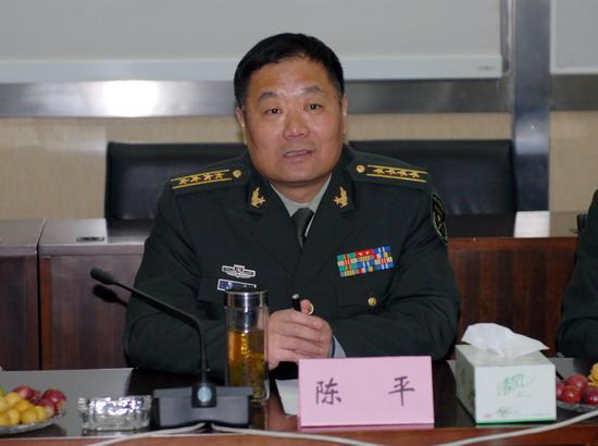 江西省军区原参谋长陈平少将 调任上海警备区副司令员