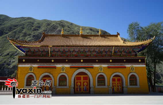 巴仑台黄庙主殿（中国社科院考古所新疆队江玉杰摄）