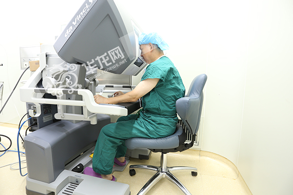 机器人做手术成新趋势 重庆造手术机器人有望