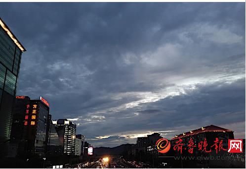 当所有相机都一样,Flyme相机在取景器上又做了