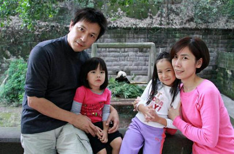 《倚天屠龙记》宋青书两个女儿近照 一个比一