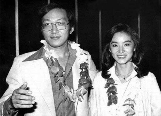 　　1970年代初，女星林青霞与留美才子赵宁合影。