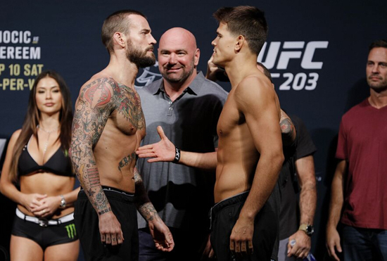CM 庞克解释为何在UFC203赛前称重时拒绝与米奇 高尔握手