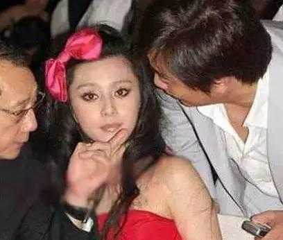 这些年范冰冰被揩油多次,只有一人她是自愿的